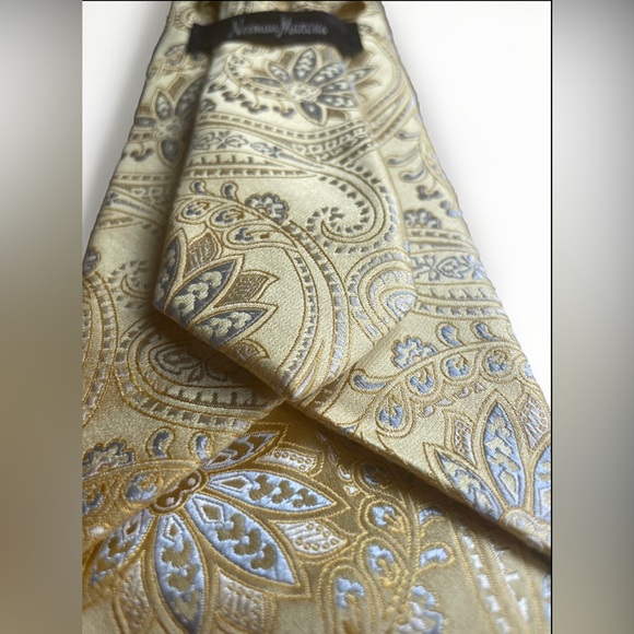 Embroided Golden Paisley Nieman Marcus Bohemian 100% Silk Tie - Picture 6 of 8